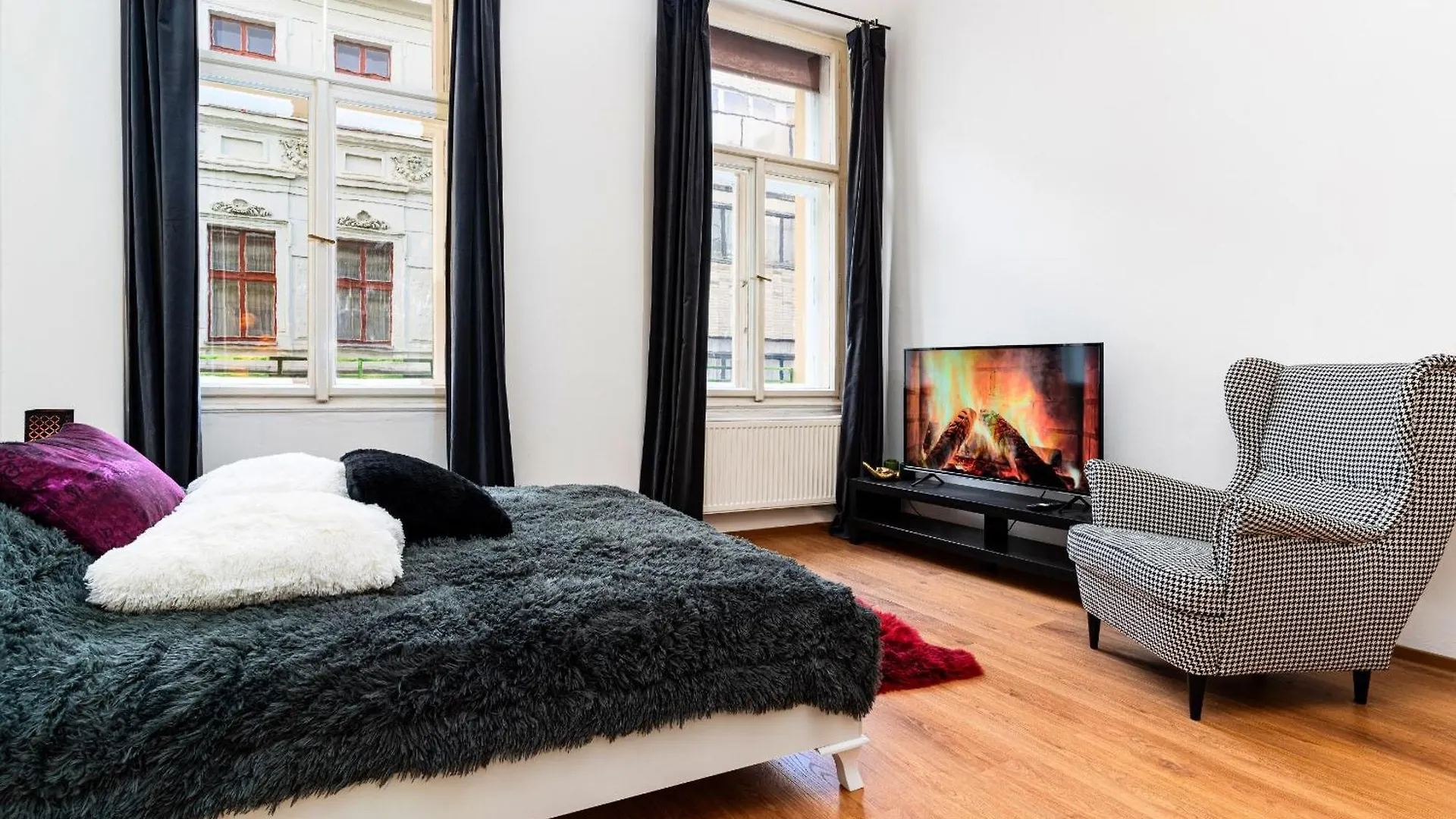 Black Diamond Suite Praga Czechy